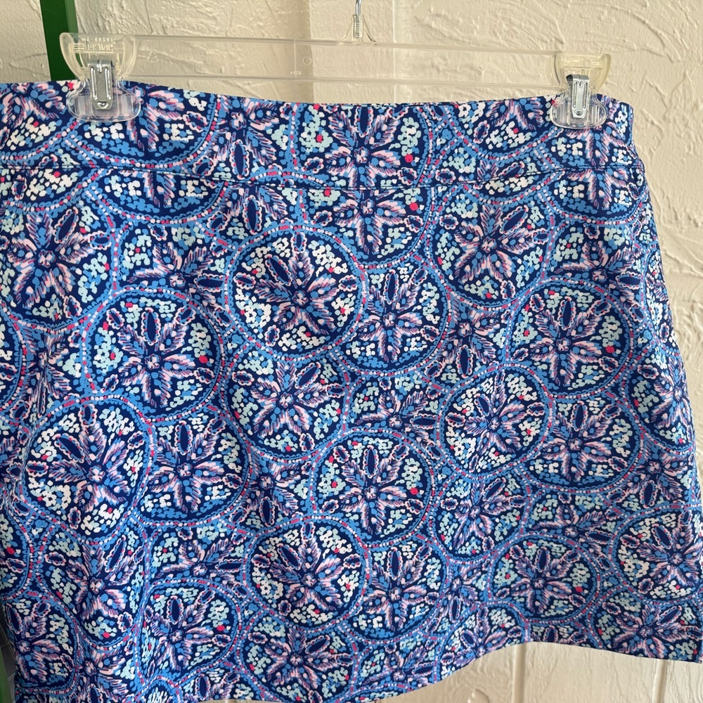 Vineyard Vines Floral Blue and Pink Skort Size 16